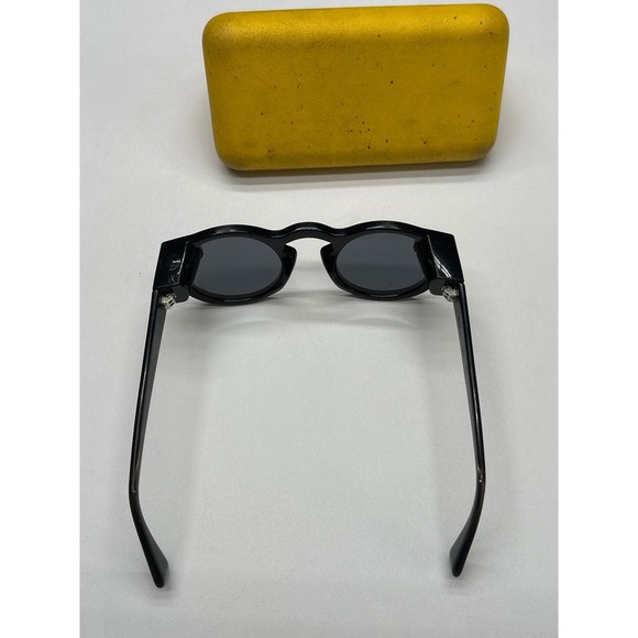 Snapchat Spectacles 2.0 Sunglasses Black with Case - Designed By Snap Inc - Picture 2 of 7